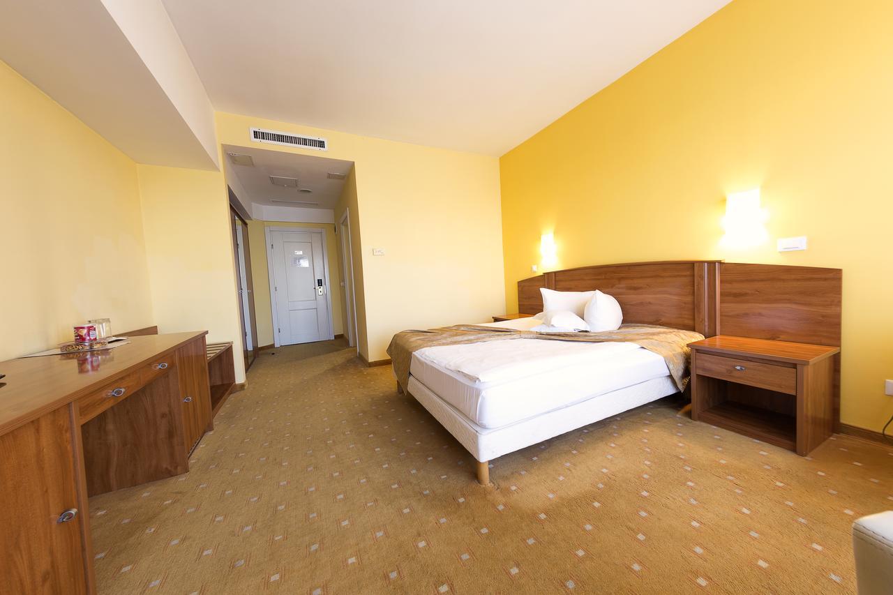 Hotel Parc Alba Iulia Ngoại thất bức ảnh