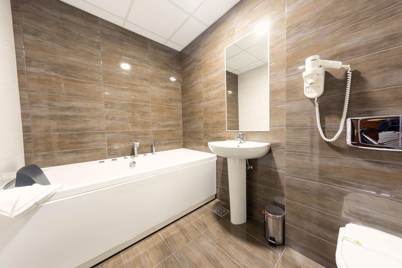 Hotel Parc Alba Iulia Ngoại thất bức ảnh