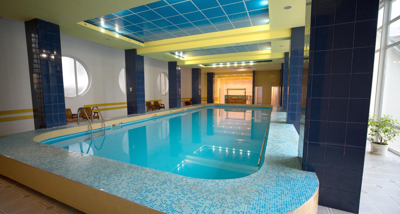 Hotel Parc Alba Iulia Ngoại thất bức ảnh