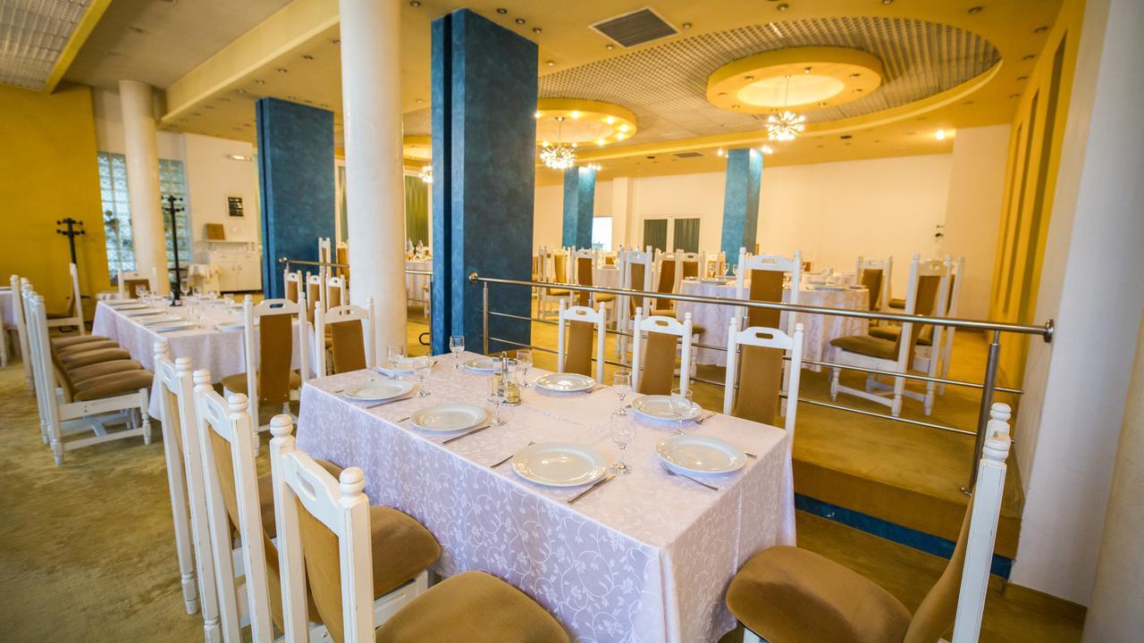Hotel Parc Alba Iulia Ngoại thất bức ảnh